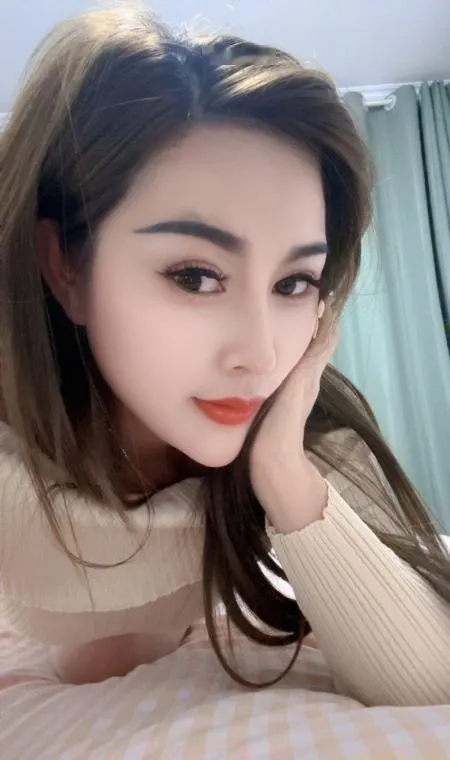 东莞蜜桃臀湘妹