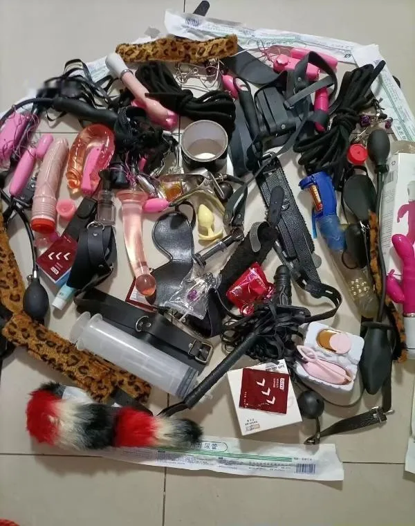 SM大胸泻火少妇