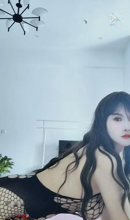 政务薇微妖艳中项