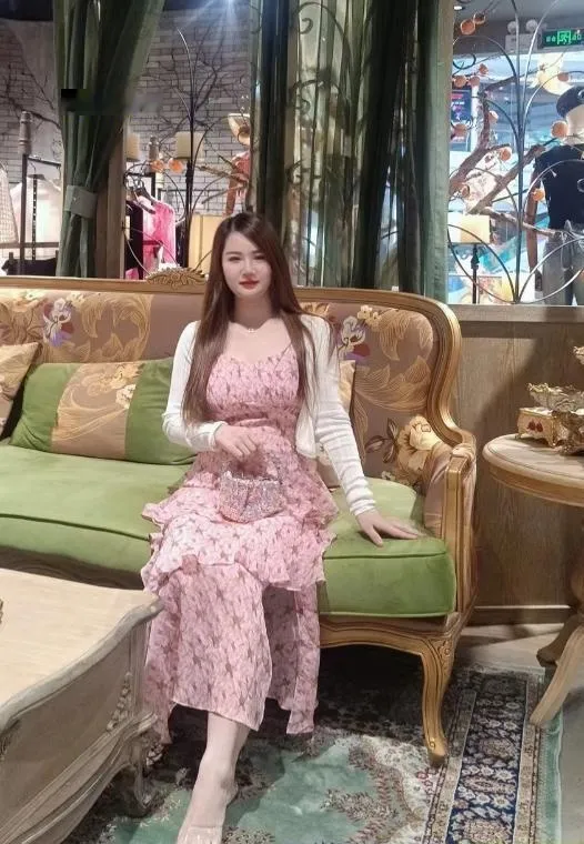 颜射大奶西西