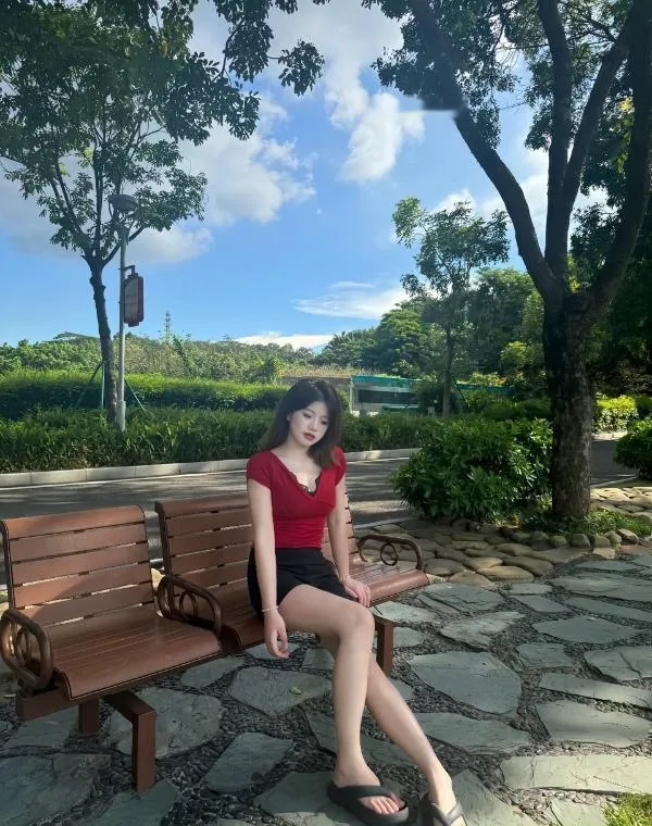 岗厦高挑妹妹