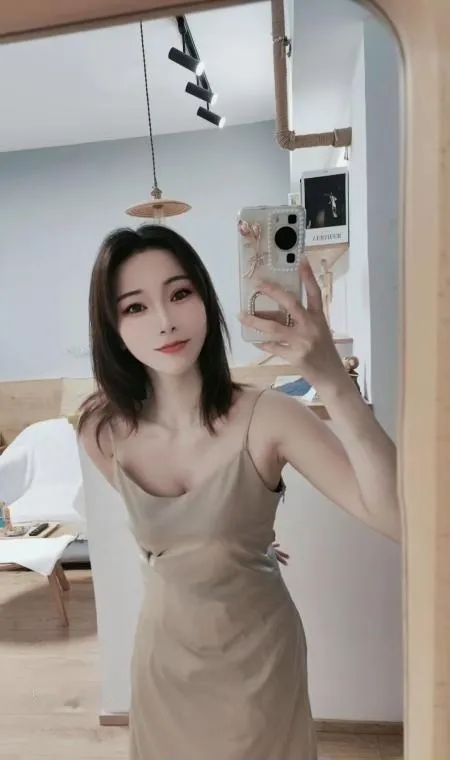 科技园水嫩霜儿