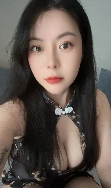 翘臀健身妹