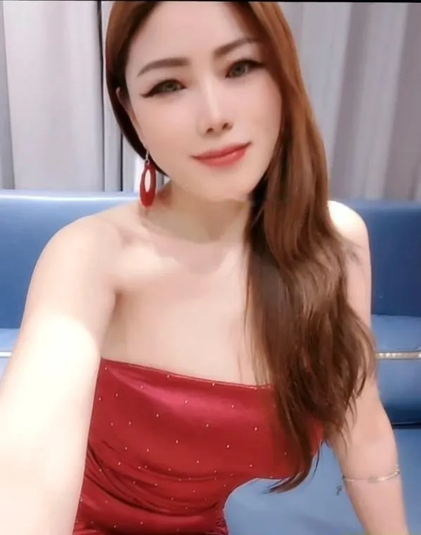 光谷红唇