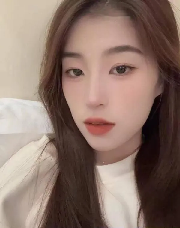 二刷小骚货馨儿