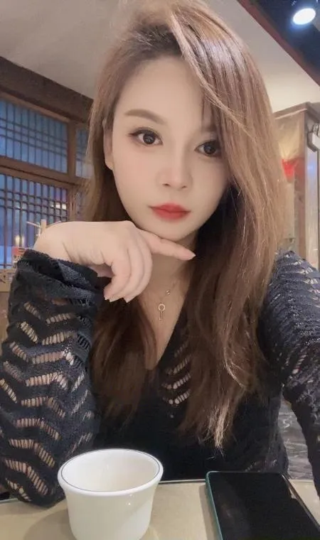 玉龙路服务系小荡妇