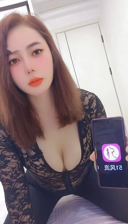 彩虹城三通妹子