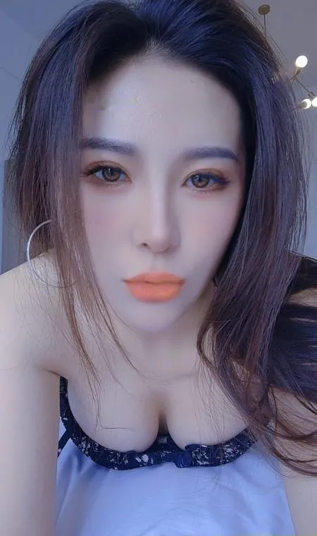 御姐范美女
