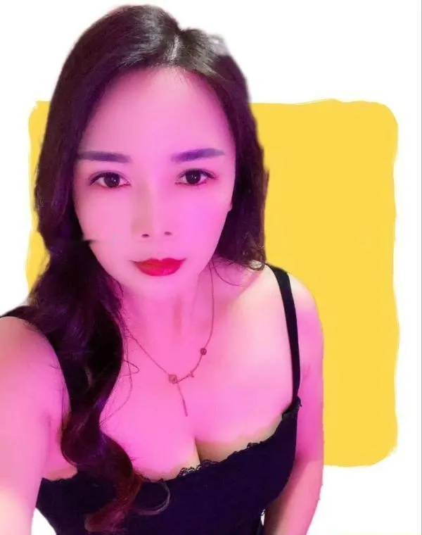 虹口性感制服少妇丽芳