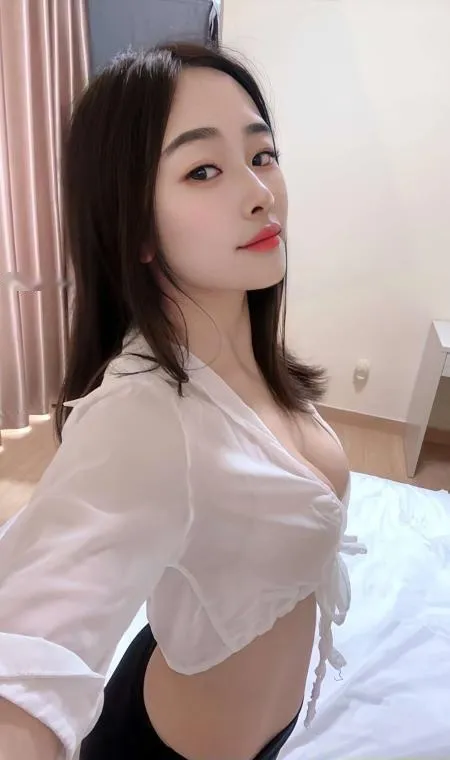 体育场骚女小野猫