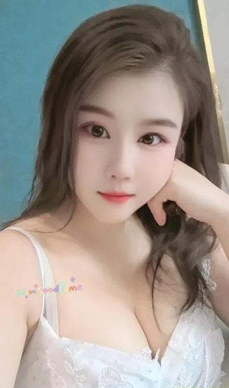 温柔大奶美女