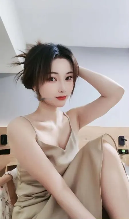 科技园水嫩霜儿