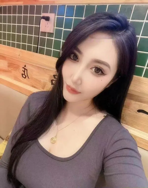 皇姑喷水少妇