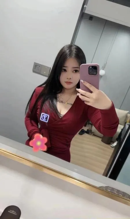 光谷倩宝小姐姐