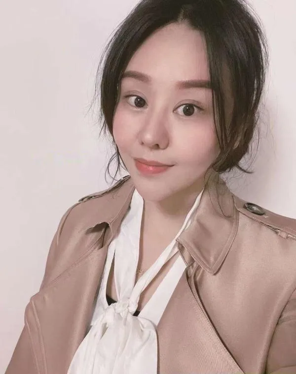 热情大奶妹子