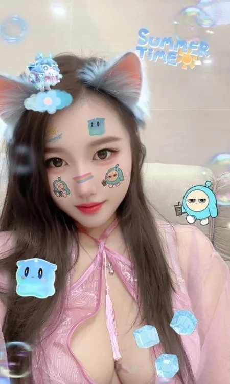 年轻桃桃小可爱
