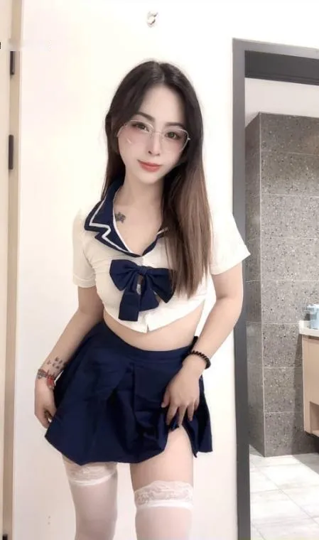 制服诱惑小耳朵