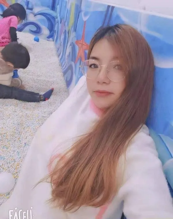 服务系风骚少妇