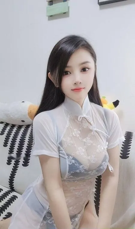 前凸后翘小蛮腰老师