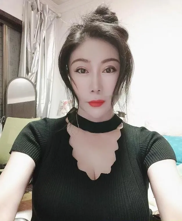 东北大胸少妇