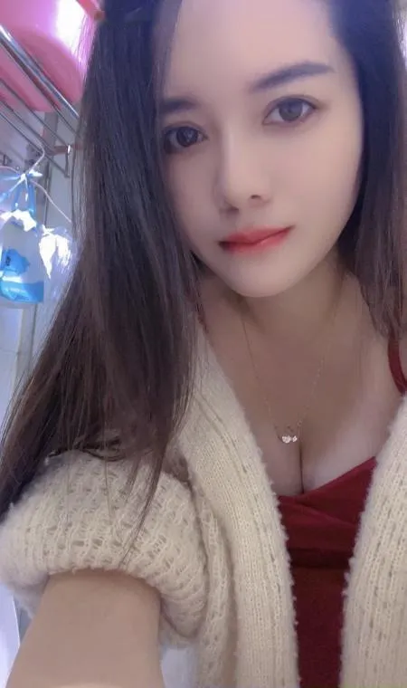 滨江御姐笑笑