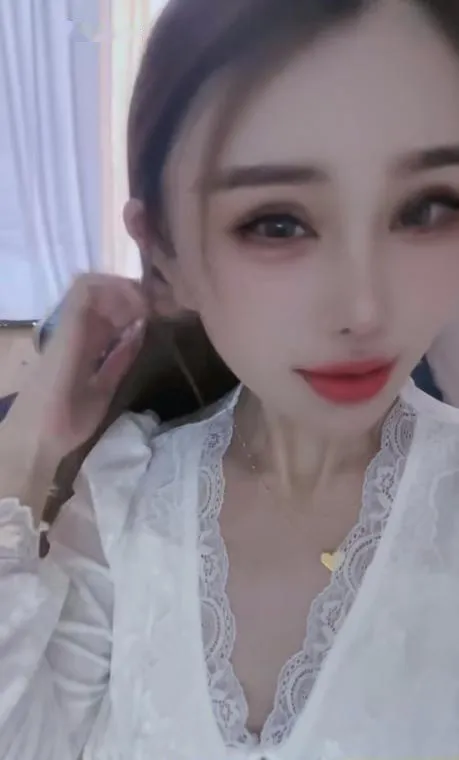 娇柔美女