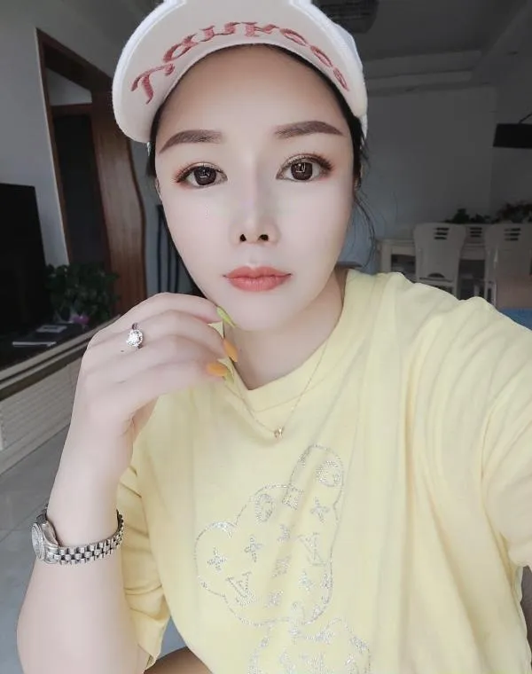 龙华小姐姐可以三通