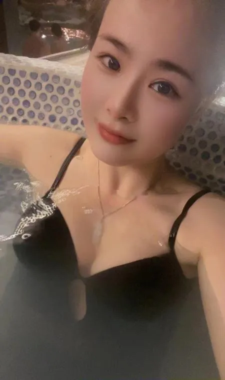 惠州美容师姗姗