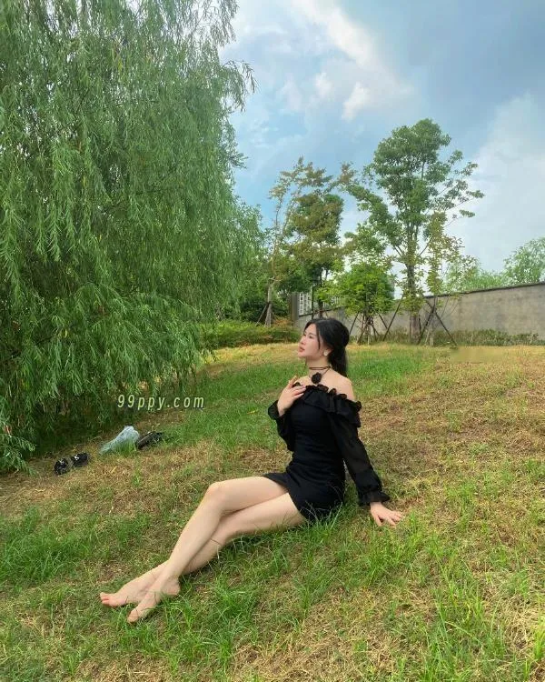 大熊足控美女老师