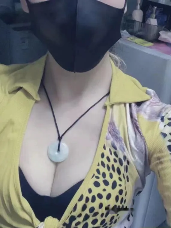 瑜伽裤爱好者晨晨