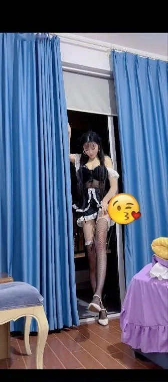 西湖小骚货依诺