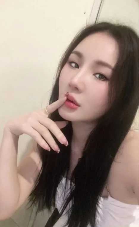 秦淮屁股紧致的冰冰