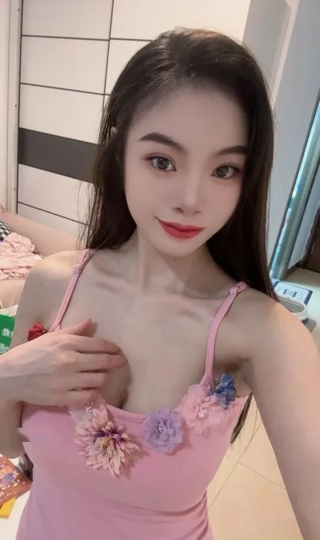 性感大奶小骚货