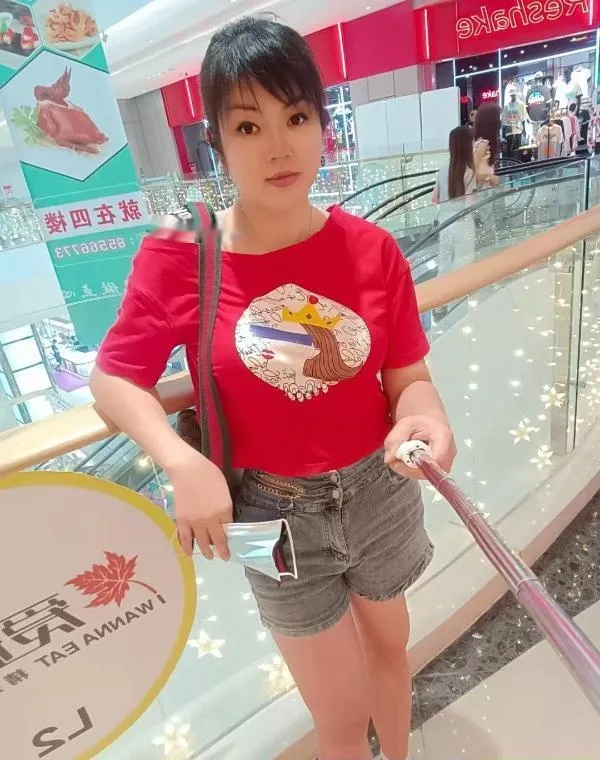 龙华性感奶头猪猪