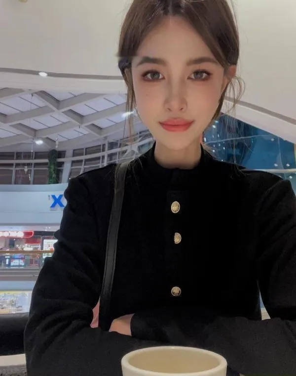 服务系左小右
