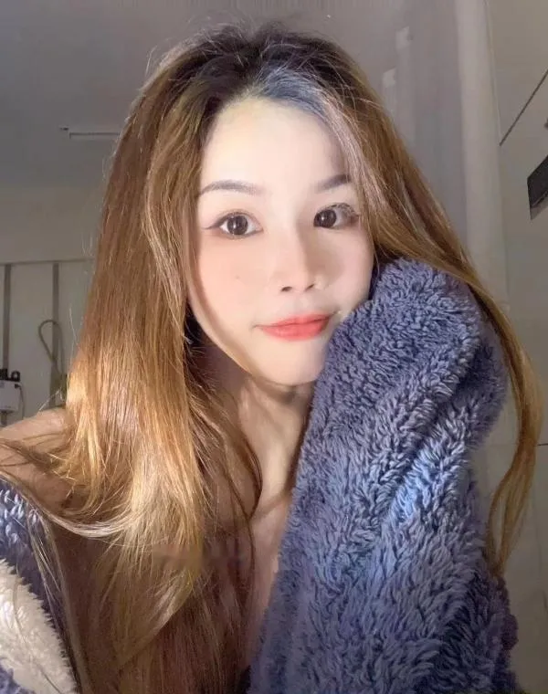 蜀山可湿吻朵朵