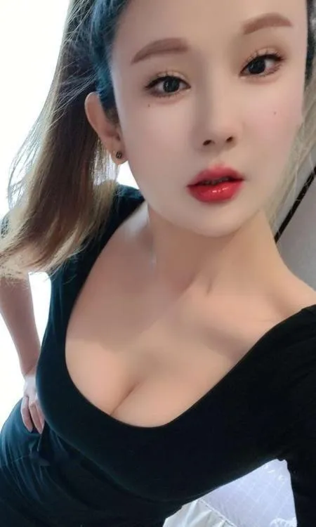 昆山丰满大胸御姐