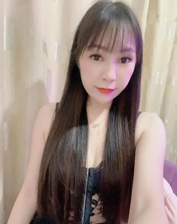 性感大眼睛妲儿