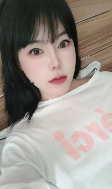 风情妩媚服务好妹子