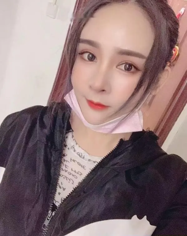 丰满晚千千