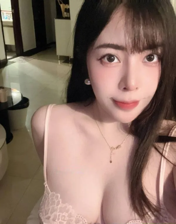 巨乳元宝