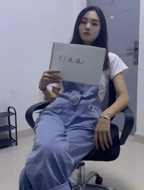 双流骚货甜甜老师