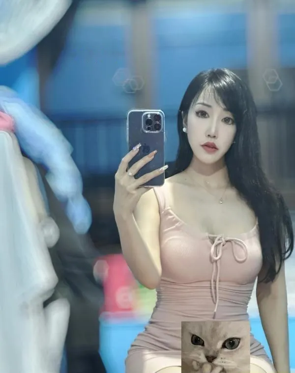 武侯蜜桃臀骚货人妻