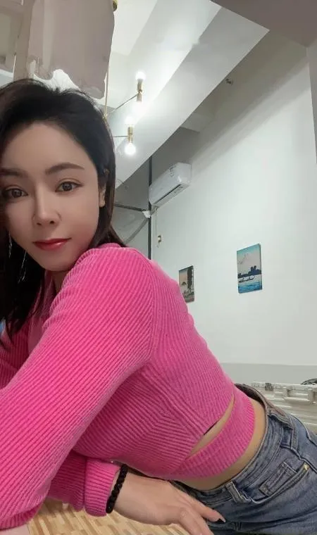 温柔服务系小少妇