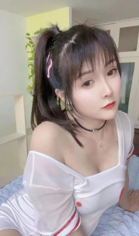 南山娜娜小姐姐