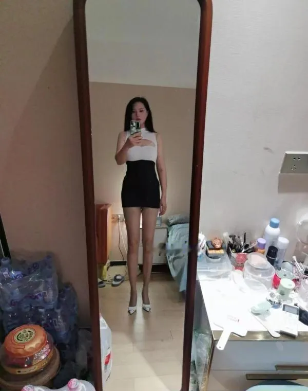 大肉臀妮妮