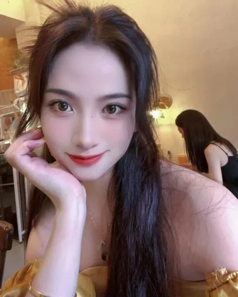 曼妙身材的美女老师