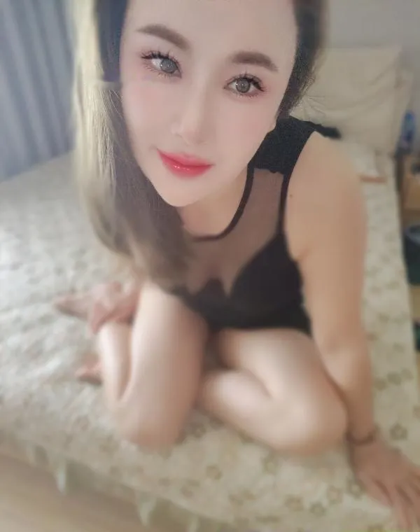 昆山丰满气质型美女