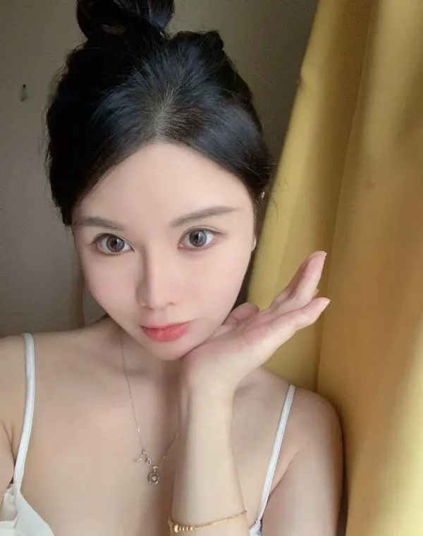 福田大胸美女多啦啦