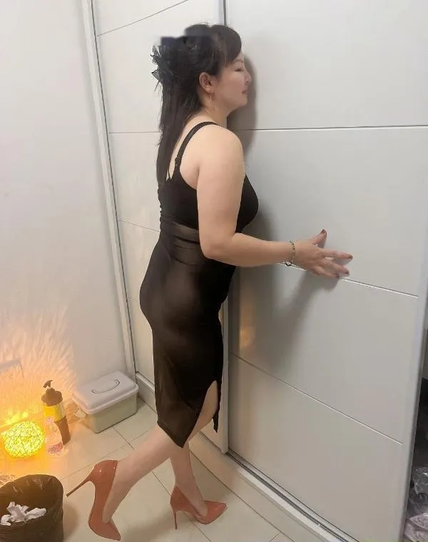 成都五根松熟女